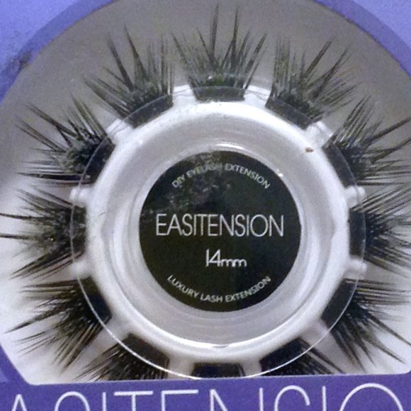 Eyelash Extension Kit - DIY Easitension Diamonds - Picture 4 of 5